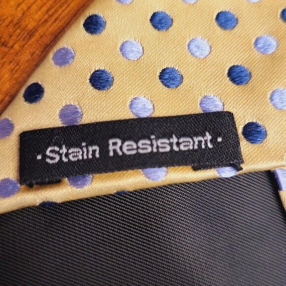 Croft and Barrow ~ Polka Dot Necktie ~ Excellent Condition - Picture 6 of 8